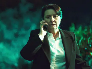 Benigna recibe una delicada noticia sobre su nieto: “Álvaro prostituía a chicas jóvenes” Benigna recibe una delicada noticia sobre su nieto: “Álvaro prostituía a chicas jóvenes”