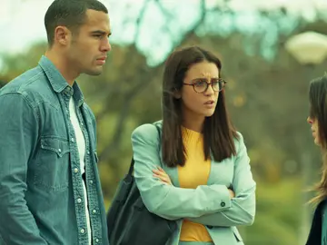 Hugo y Triana descubren nueva información sobre Philip Norman y Álvaro Rojas Hugo y Triana descubren nueva información sobre Philip Norman y Álvaro Rojas