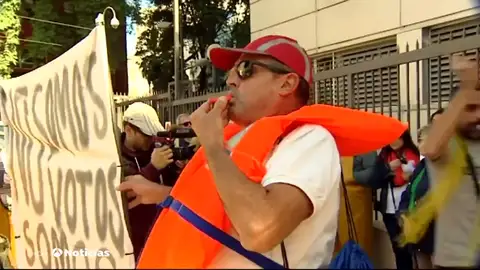Los pescadores del Mar menor protestan ante la situación y falta de ayudas Los pescadores del Mar menor protestan ante la situación y falta de ayudas