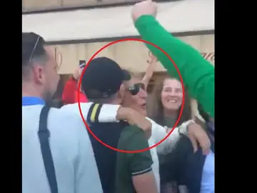 Rod Stewart, en las calles de Roma con los hinchas del Celtic Rod Stewart, en las calles de Roma con los hinchas del Celtic