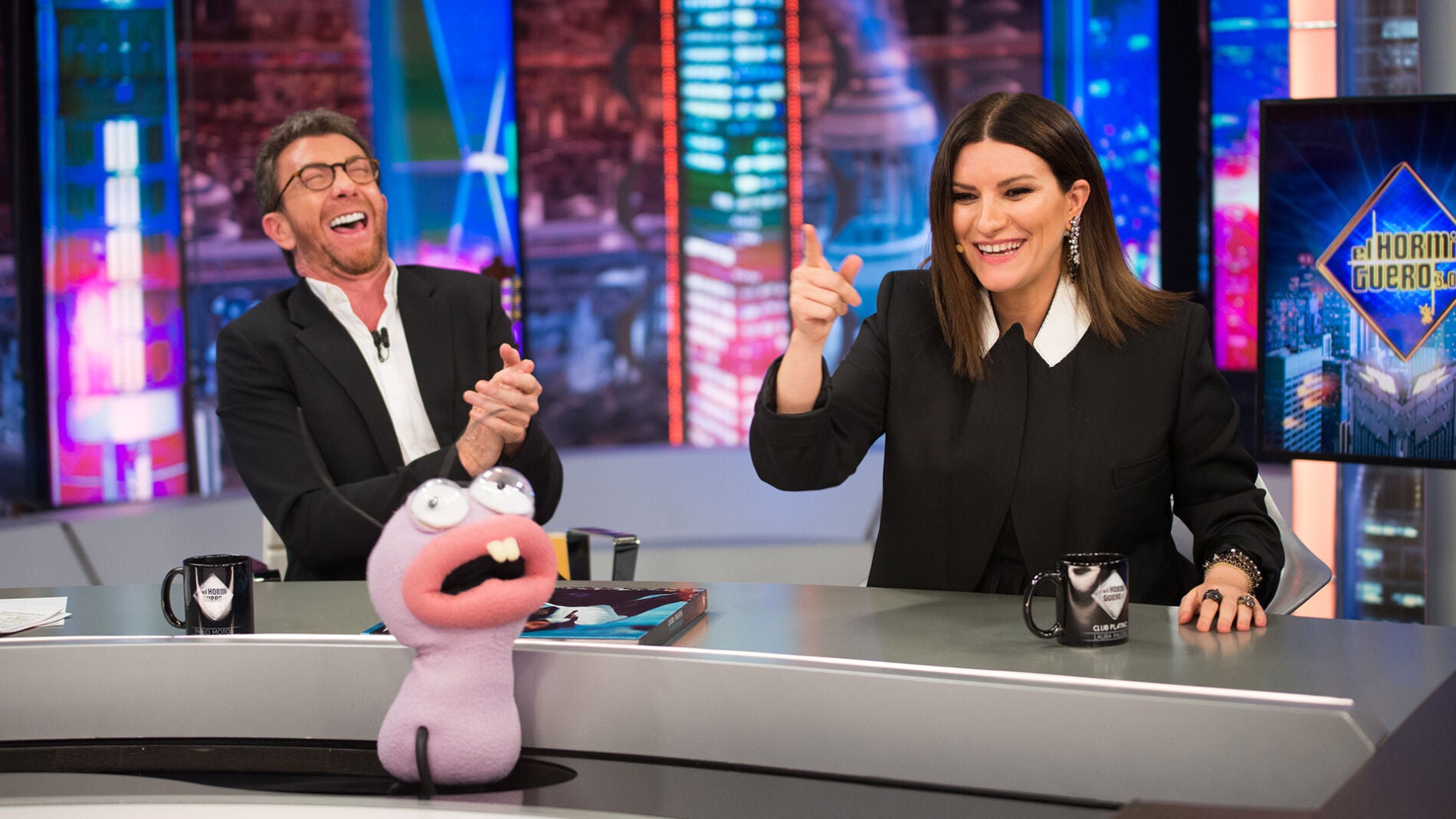 Laura Pausini aprende las expresiones españolas más divertidas en 'El Hormiguero 3.0'