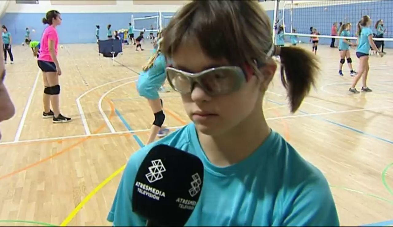 Laia, la niña con síndrome de Down, cumplirá su sueño en la Copa de Voleibol Laia, la niña con síndrome de Down, cumplirá su sueño en la Copa de Voleibol