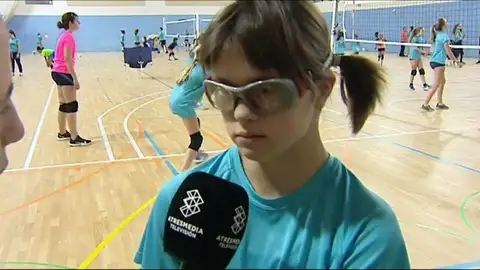 Laia, la niña con síndrome de Down, cumplirá su sueño en la Copa de Voleibol Laia, la niña con síndrome de Down, cumplirá su sueño en la Copa de Voleibol