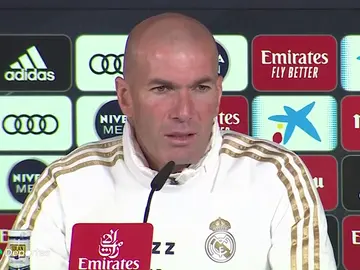 Zidane responde a Leonardo: "Sólo dije lo que decía Mbappé, que su sueño era jugar en el Real Madrid" Zidane responde a Leonardo: "Sólo dije lo que decía Mbappé, que su sueño era jugar en el Real Madrid"
