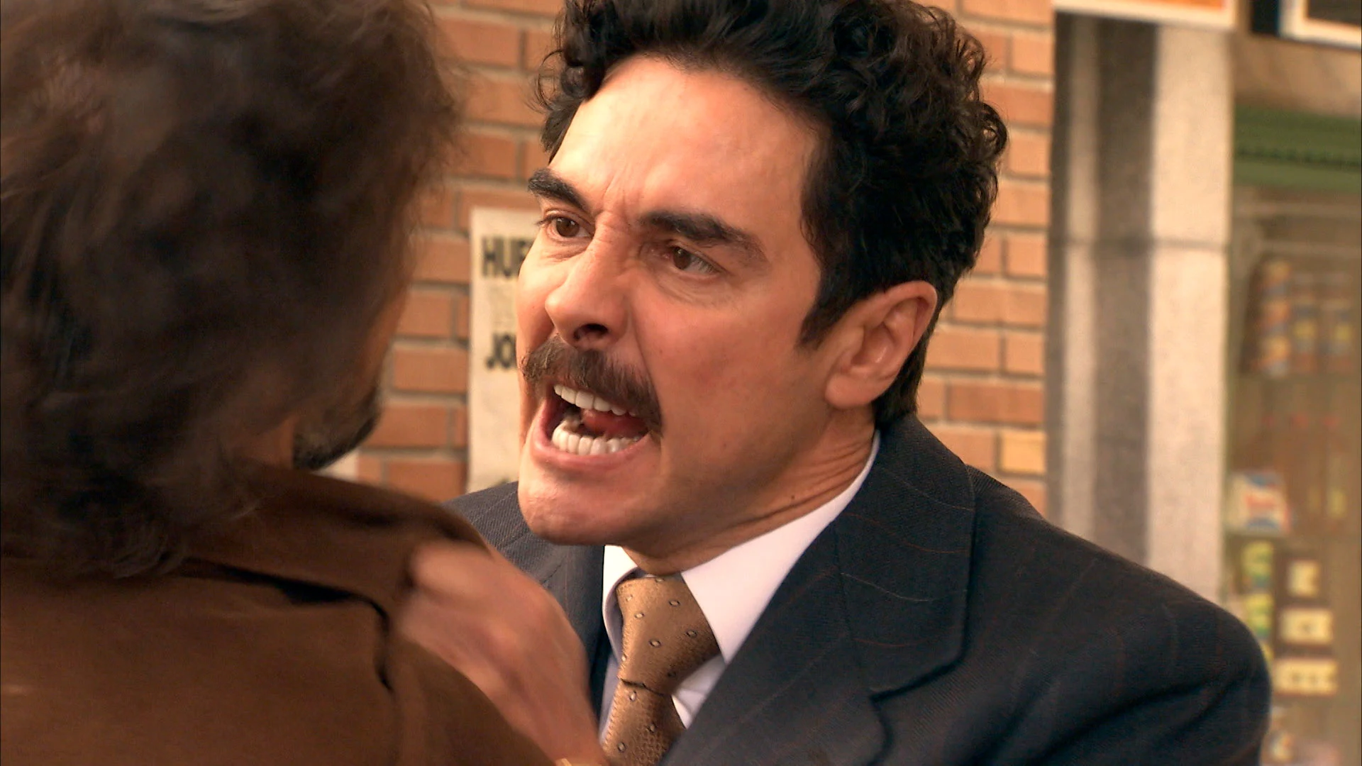 Armando se encara con Guillermo