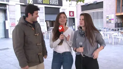 Elecciones generales 2019: ¿Por qué no podemos ser amigas siendo una de Vox y otra de Podemos? Elecciones generales 2019: ¿Por qué no podemos ser amigas siendo una de Vox y otra de Podemos?