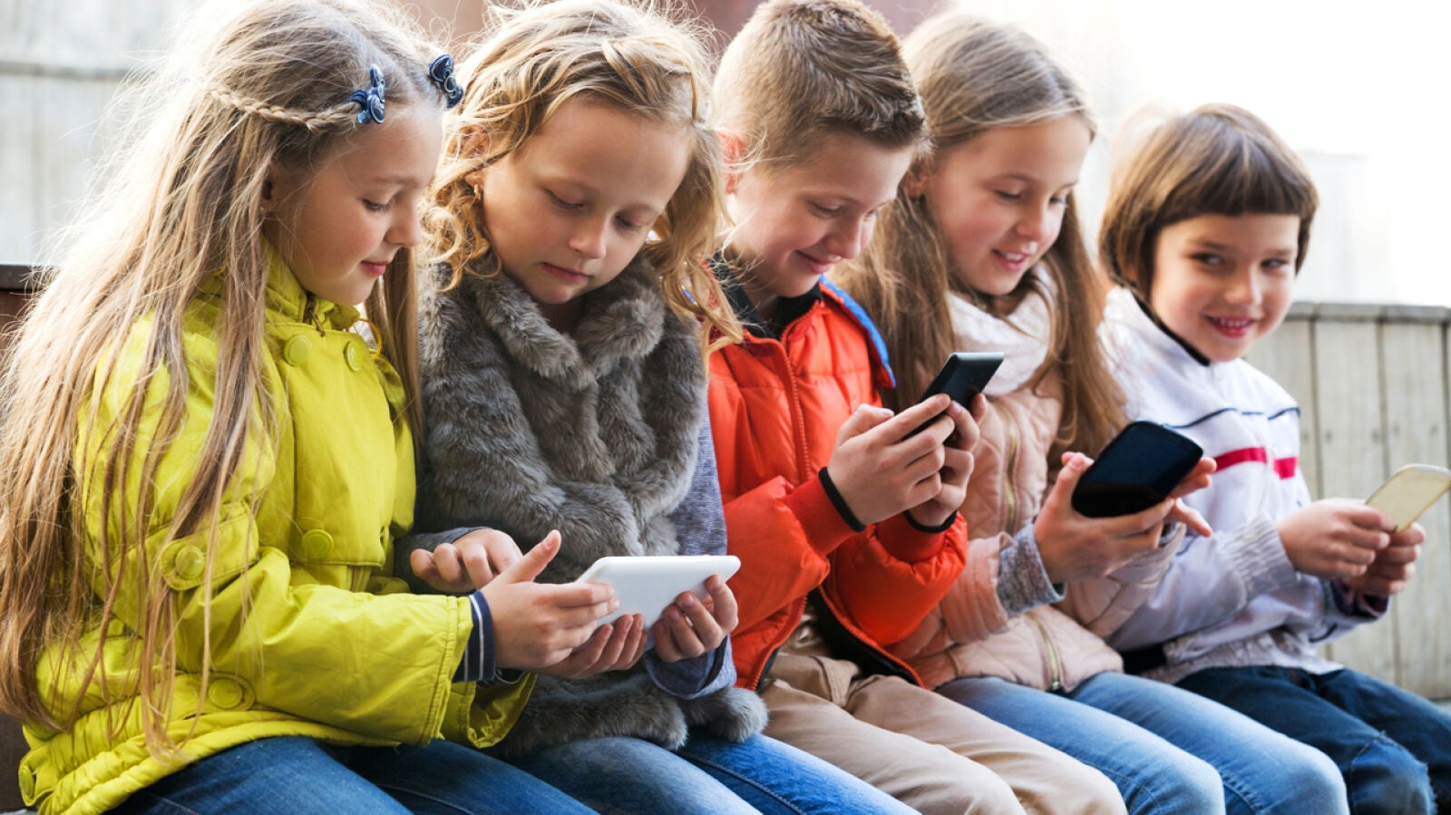 Niños y móviles, ¿a qué edades convienen estos dispositivos?