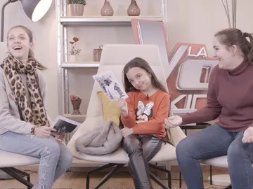 Los talents de 'La Voz Kids' descifran qué famoso cantante se esconde tras las imágenes de su juventud Los talents de 'La Voz Kids' descifran qué famoso cantante se esconde tras las imágenes de su juventud