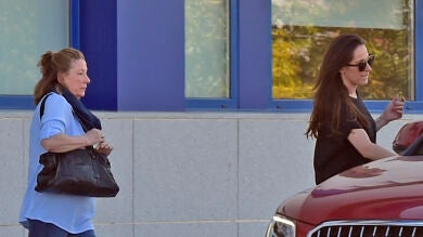 La reacción de la madre de Malú tras las palabras de Albert Rivera 