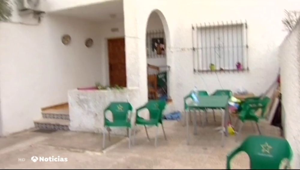 Muere una mujer y su marido está en coma por la combustión de una barbacoa dentro de una casa en Murcia