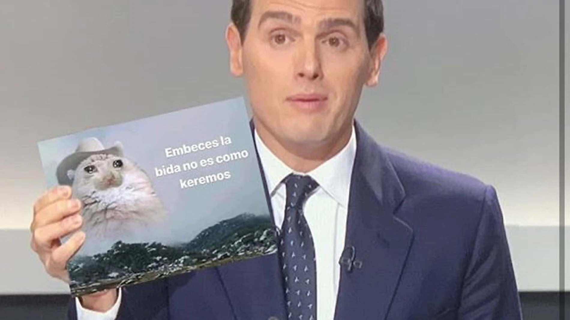 Los memes de la dimisión de Albert Rivera tras la debacle de Ciudadanos Los memes de la dimisión de Albert Rivera tras la debacle de Ciudadanos
