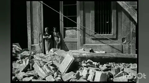 Descubren 5.000 fotografías nunca vistas de la Guerra Civil en un aparcamiento Descubren 5.000 fotografías nunca vistas de la Guerra Civil en un aparcamiento