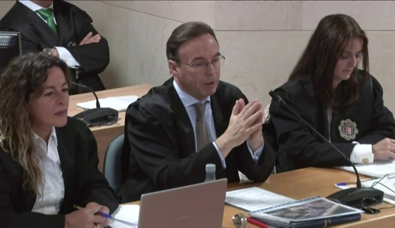 Los argumentos de la acusación particular para pedir la prisión permanente revisable para 'El Chicle' Los argumentos de la acusación particular para pedir la prisión permanente revisable para 'El Chicle'