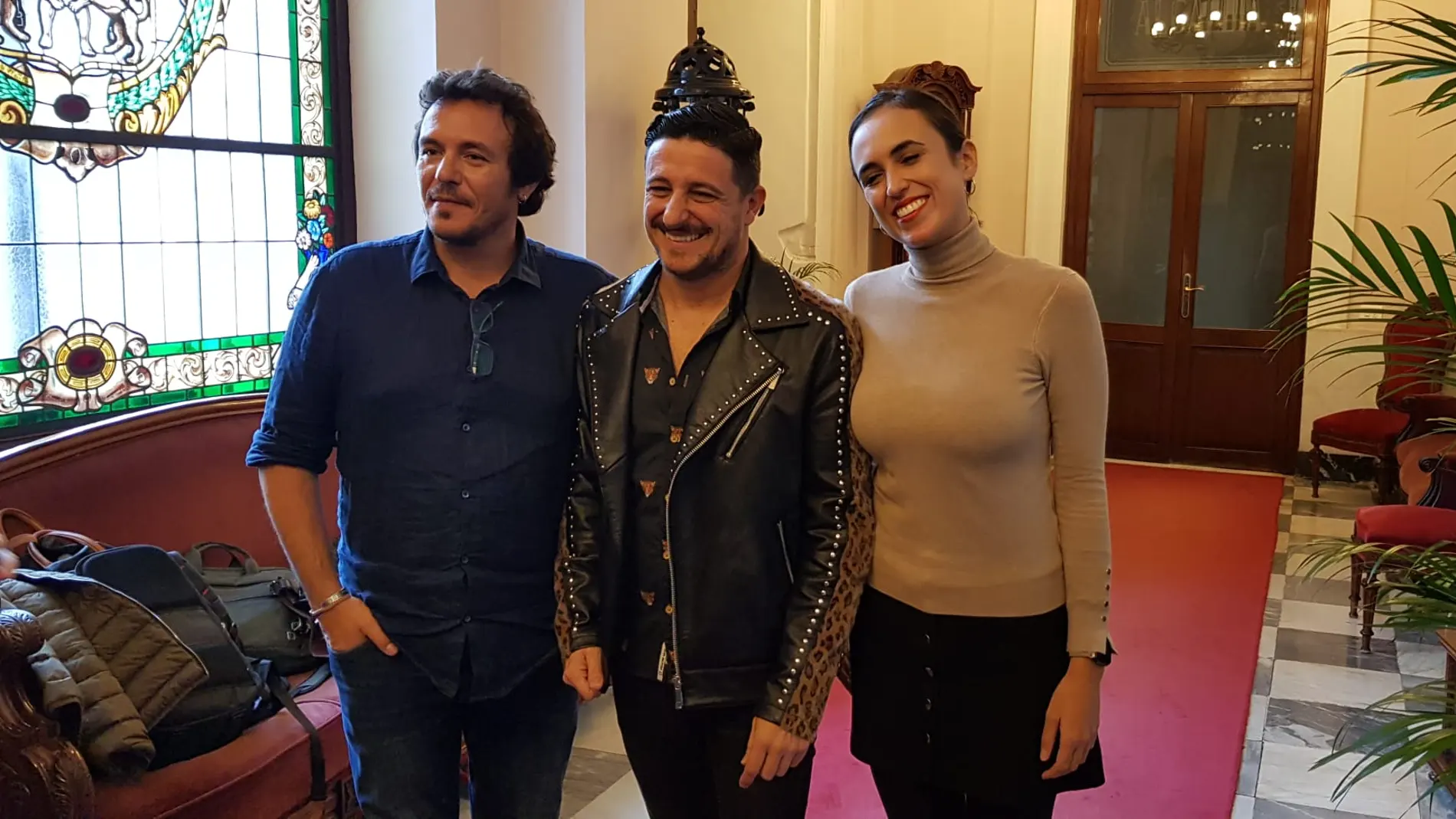 David Palomar, el alcalde de Cádiz y la delegada de Fiestas, durante el anuncio del pregonero David Palomar, el alcalde de Cádiz y la delegada de Fiestas, durante el anuncio del pregonero