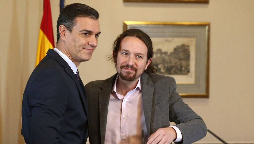 A3 Noticias 2 (12-11-19) Los dardos entre Pedro Sánchez y Pablo Iglesias que han acabado en abrazo