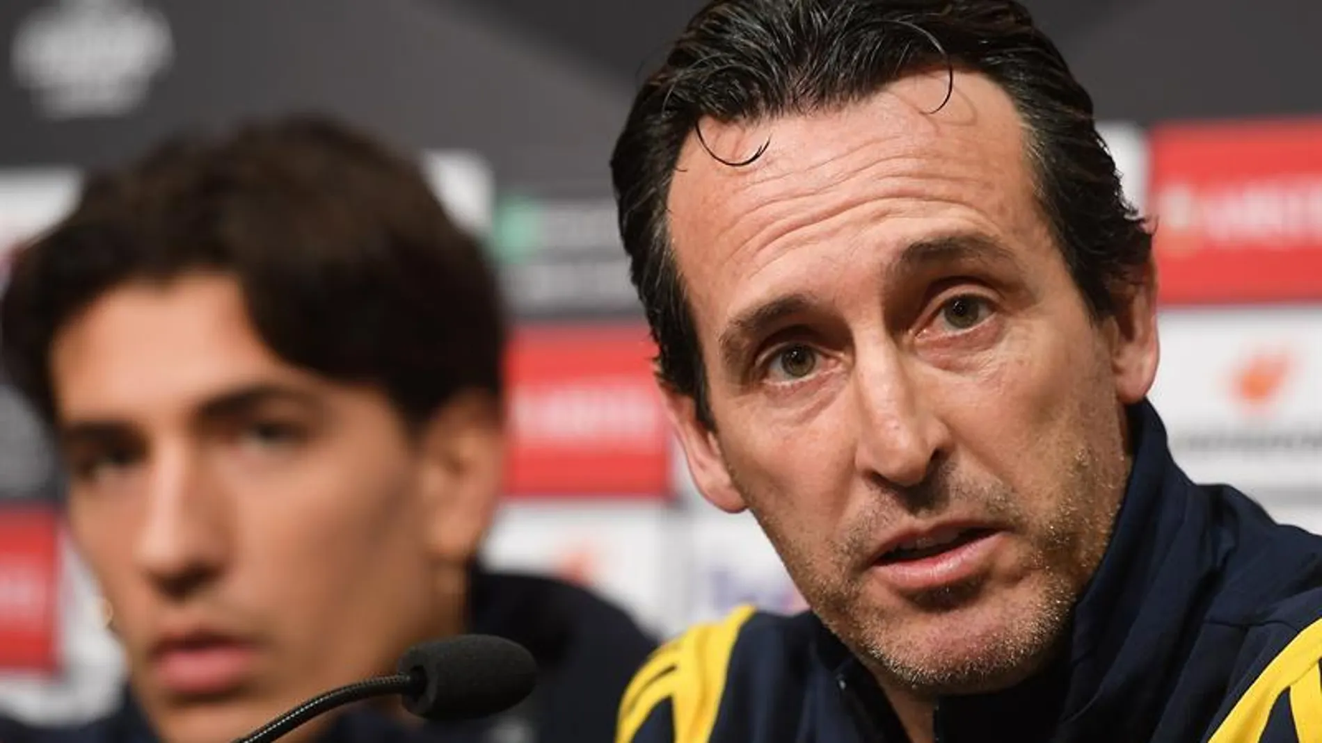 Unai Emery, en una conferencia de prensa con el Arsenal. Unai Emery, en una conferencia de prensa con el Arsenal.