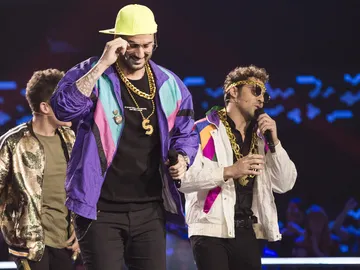 Melendi y Bisbal disfrazados de raperos en el último Asalto de ‘La Voz Kids’ Melendi y Bisbal disfrazados de raperos en el último Asalto de ‘La Voz Kids’