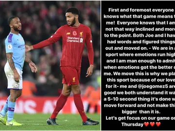 Sterling y Joe Gómez durante el encuentro entre Manchester City y Liverpool Sterling y Joe Gómez durante el encuentro entre Manchester City y Liverpool