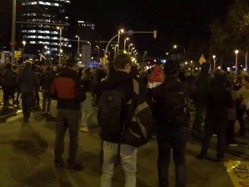 Los CDR cortan la Diagonal de Barcelona y todas las entradas a la ciudad Los CDR cortan la Diagonal de Barcelona y todas las entradas a la ciudad