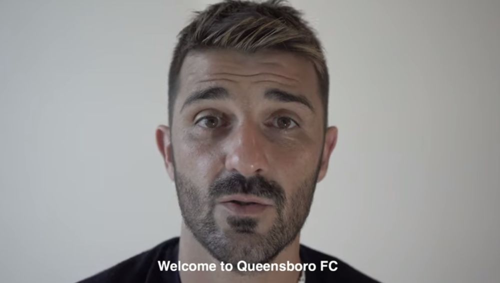 David Villa dando la bienvenida en un vídeo al Queensboro FC
