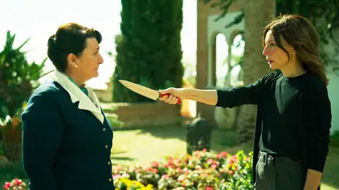 María Teresa Rojas intenta asesinar a Benigna María Teresa Rojas intenta asesinar a Benigna