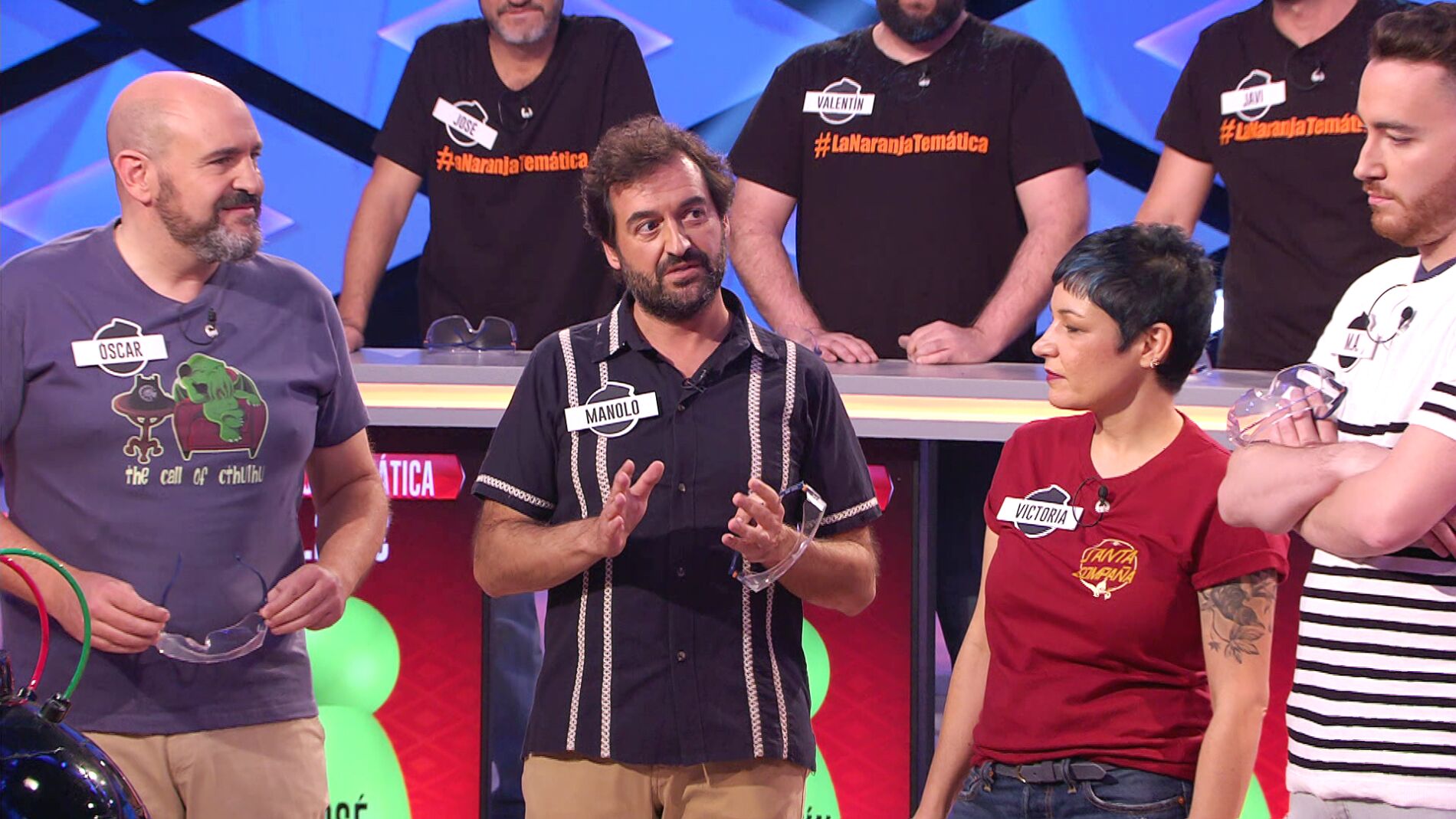 Manolo, de 'Los dispersos', explica en '¡Boom!' el extraño modo de comer caracoles de Cádiz 