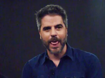 La fantástica cámara lenta de Ernesto Sevilla imitando el sonido de una bandurria en 'El Hormiguero 3.0' La fantástica cámara lenta de Ernesto Sevilla imitando el sonido de una bandurria en 'El Hormiguero 3.0'