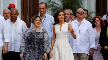 La Reina, de paseo por la Habana Vieja La Reina, de paseo por la Habana Vieja