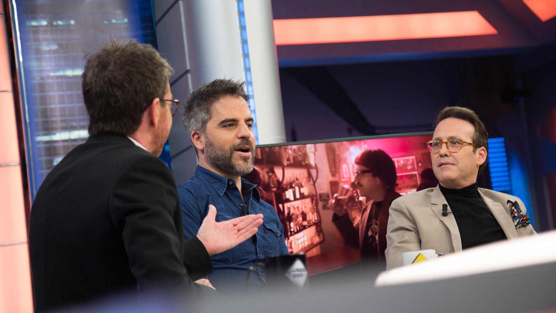 Ernesto Sevilla, sobre las divertidas historias sobre su padre en su nueva serie: "Todas las anécdotas son de verdad"