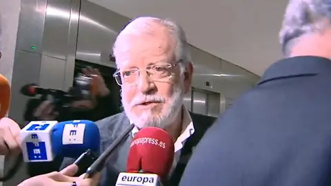 Ibarra insiste: "Si se forma Gobierno con Podemos, ERC y los independentistas, me iré del PSOE" Ibarra insiste: "Si se forma Gobierno con Podemos, ERC y los independentistas, me iré del PSOE"