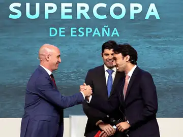 Luis Rubiales y el presidente de la autoridad general del deporte de Arabia Saudí, el príncipe Abdulaziz Bin Turki Alfaisal Luis Rubiales y el presidente de la autoridad general del deporte de Arabia Saudí, el príncipe Abdulaziz Bin Turki Alfaisal