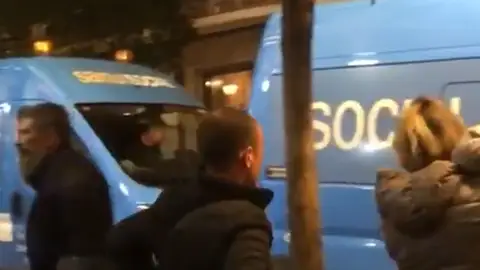 Muchos solicitantes de asilo y refugio se están viendo obligados a dormir en la calle Muchos solicitantes de asilo y refugio se están viendo obligados a dormir en la calle