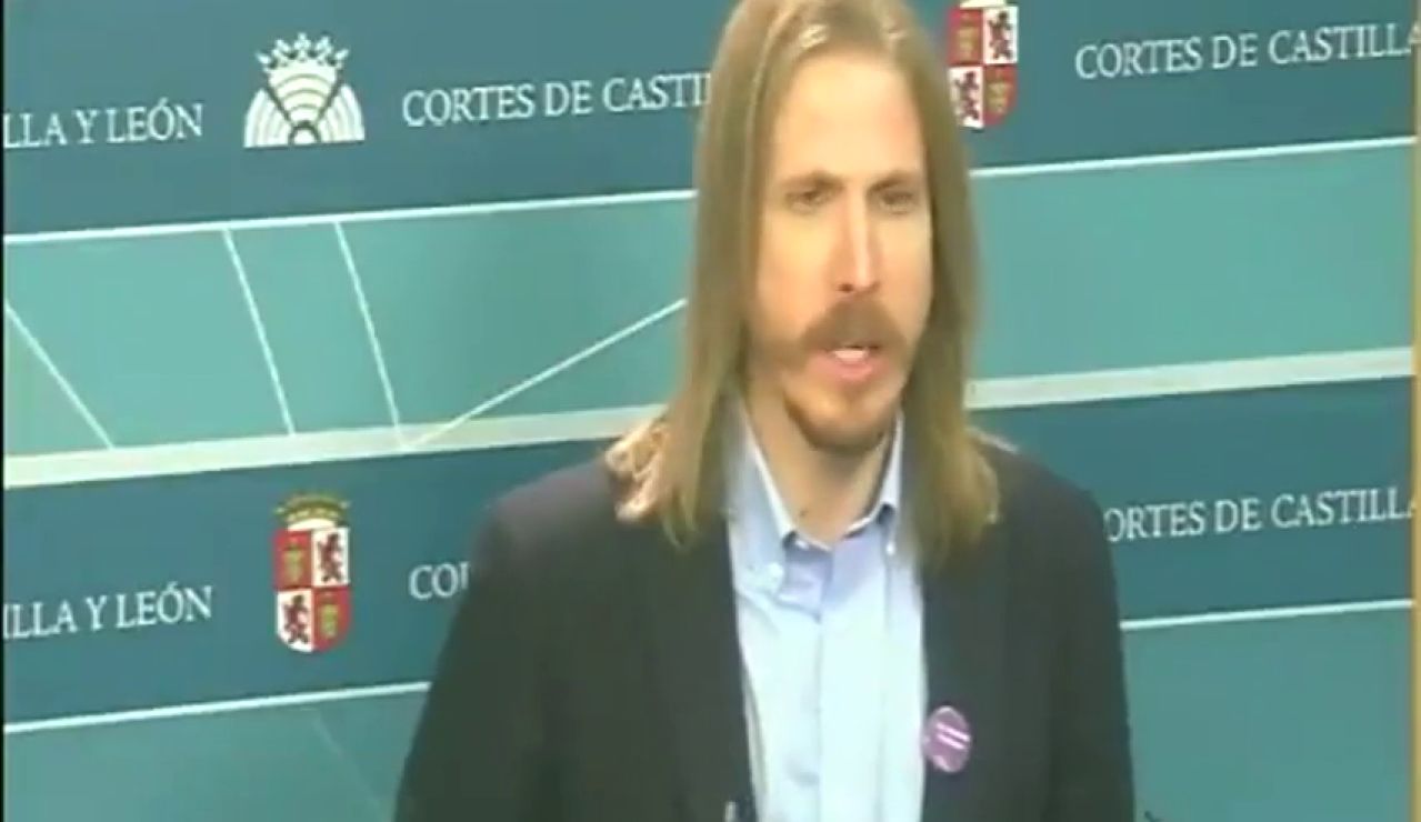 Pablo Fernández, de Unidas Podemos: "Es una mierda y una puta basura la proposición de Vox" Pablo Fernández, de Unidas Podemos: "Es una mierda y una puta basura la proposición de Vox"