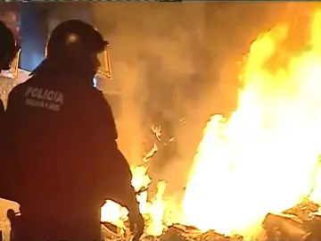 Un mes de disturbios en Barcelona: "Estamos secuestrados en nuestra ciudad" Un mes de disturbios en Barcelona: "Estamos secuestrados en nuestra ciudad"