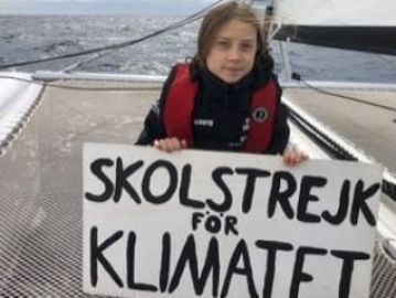 Greta Thunberg en el catamarán