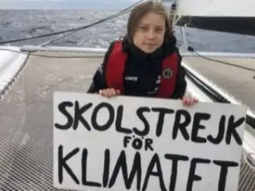 Greta Thunberg en el catamarán Greta Thunberg en el catamarán
