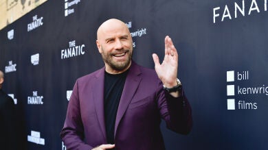 ¡Son iguales! El hijo de John Travolta es una copia del protagonista de 'Grease' 