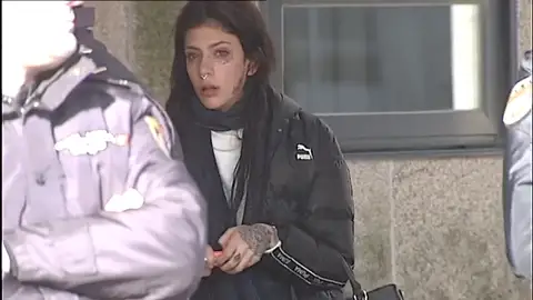 Valeria Quer rompe a llorar al escuchar cómo fue la extracción del cuerpo de Diana del pozo Valeria Quer rompe a llorar al escuchar cómo fue la extracción del cuerpo de Diana del pozo