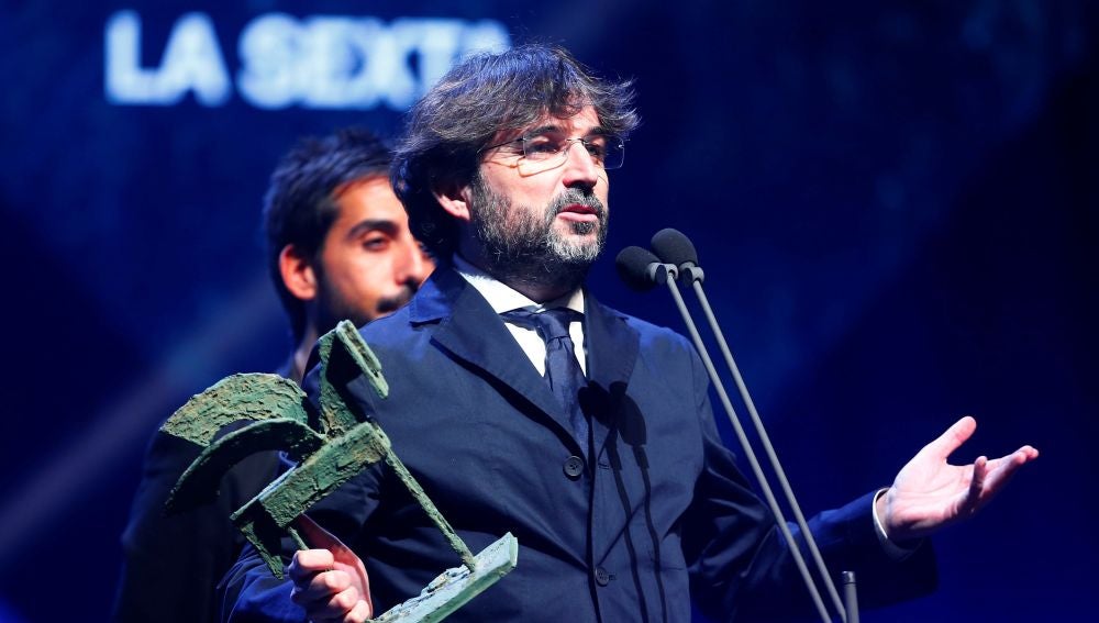 Jordi Évole recibe el Premio Ondas nacional de televisión al mejor programa de actualidad