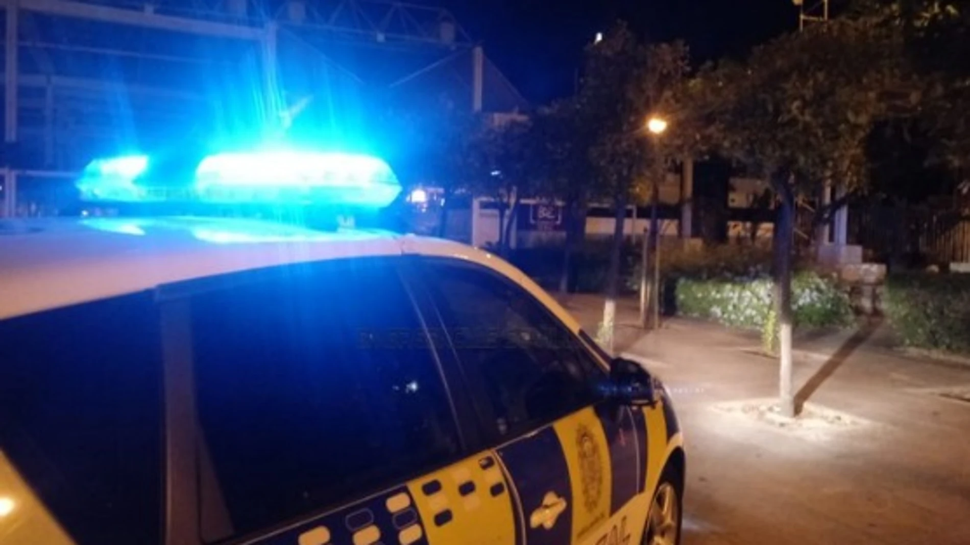 Imagen de archivo de un coche de la Policía local de Sevilla Imagen de archivo de un coche de la Policía local de Sevilla