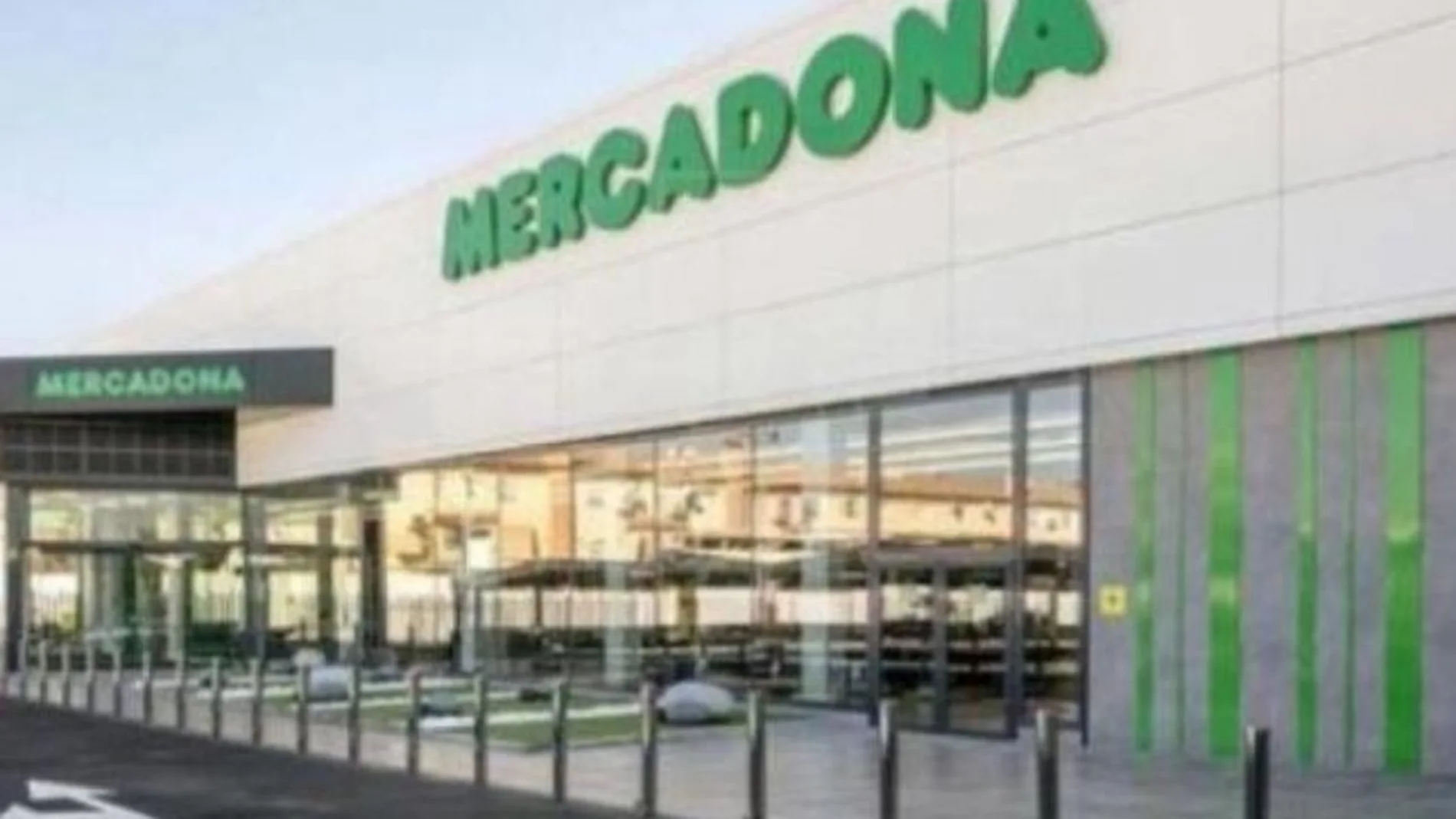 El amable gesto de un cajero de Mercadona con una clienta que ha sido aplaudido en redes sociales El amable gesto de un cajero de Mercadona con una clienta que ha sido aplaudido en redes sociales