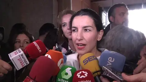 Críticas a Vox por desmarcarse del consenso contra la violencia machista Críticas a Vox por desmarcarse del consenso contra la violencia machista