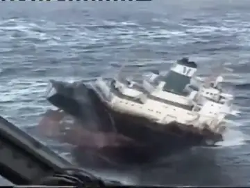 Los empresa holandesa que reflotará el barco encallado en A Coruña ya participó en los rescates del 'Prestige' y del 'Costa Concordia' Los empresa holandesa que reflotará el barco encallado en A Coruña ya participó en los rescates del 'Prestige' y del 'Costa Concordia'