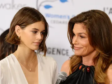 Cindy Crawford y su hija Kaia Gerber Cindy Crawford y su hija Kaia Gerber