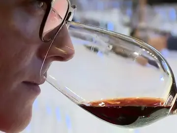 El vino tinto, un nuevo aliado para prevenir el Alzheimer El vino tinto, un nuevo aliado para prevenir el Alzheimer