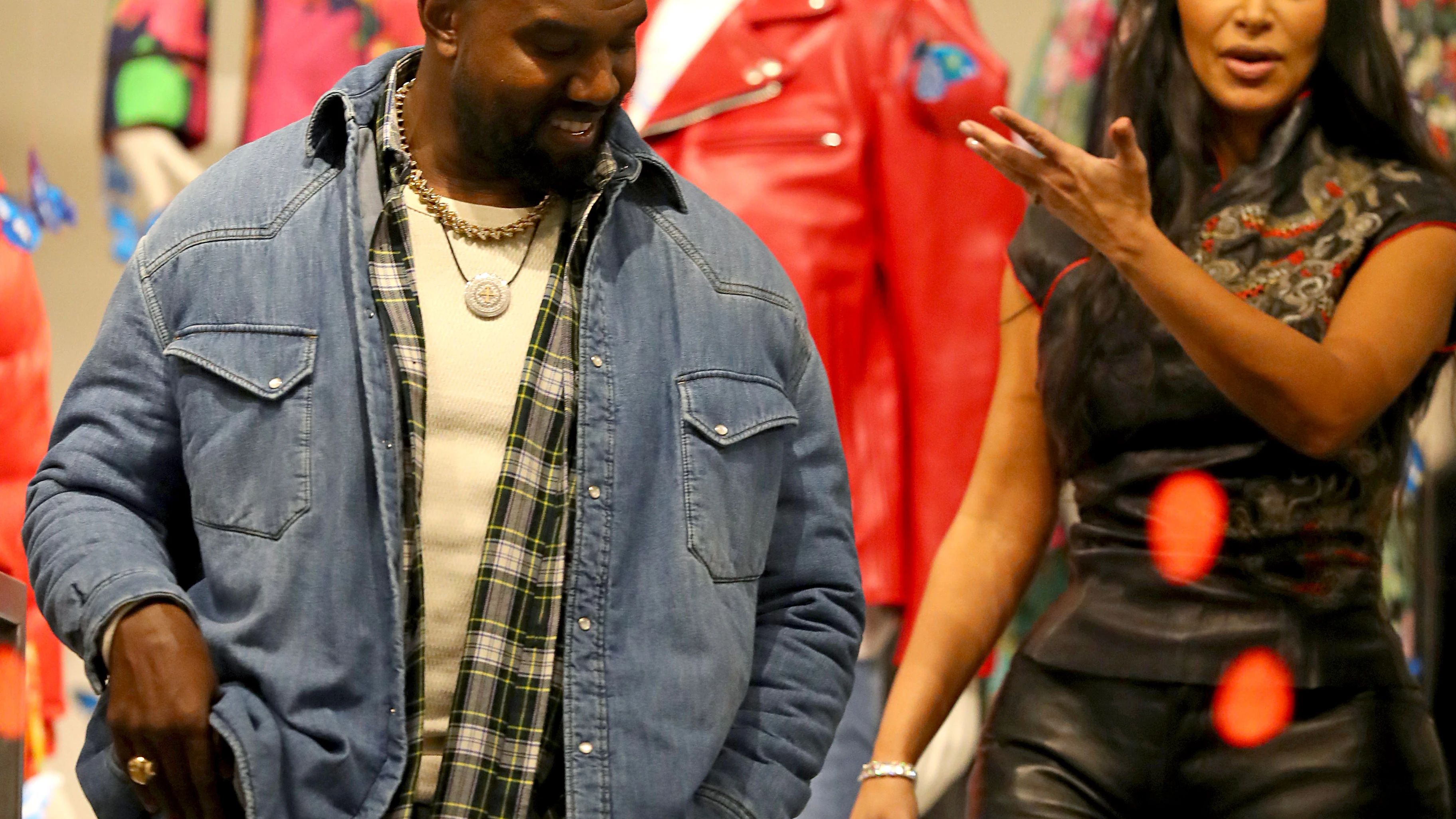 Kim Kardashian y Kanye West Kim Kardashian y Kanye West