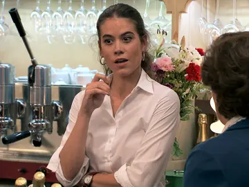 Jose descubre cómo hacer que Benigna se meta totalmente en el papel de 'La madrina' Jose descubre cómo hacer que Benigna se meta totalmente en el papel de 'La madrina'
