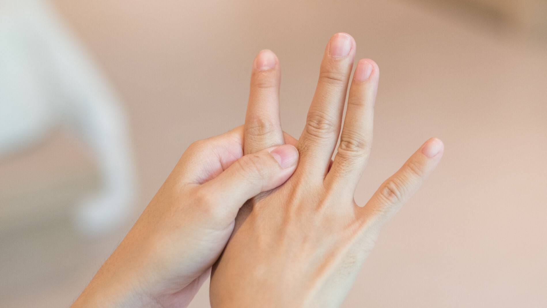 L&uacute;nula de las u&ntilde;as