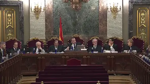 La Fiscalía discrepa sobre la sentencia del Supremo e insiste en que hubo rebelión por el 'procés' La Fiscalía discrepa sobre la sentencia del Supremo e insiste en que hubo rebelión por el 'procés'