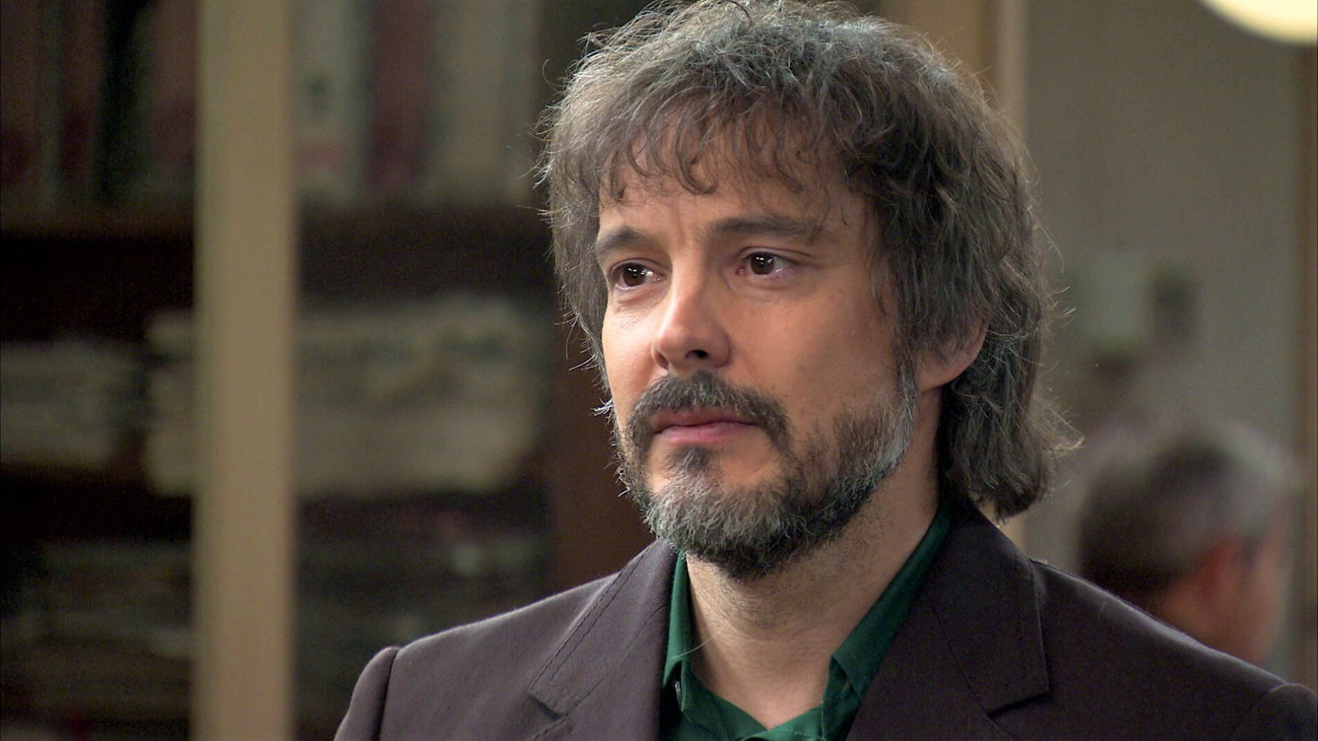 Guillermo recibe desgarradoras noticias sobre el pasado de su hermana